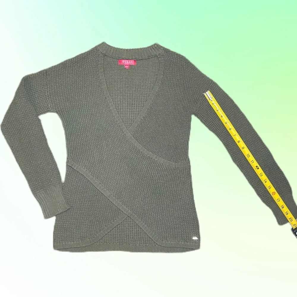 Guess • Medium • Green Long Sleeve Choker Knit Top - Picture 4 of 10
